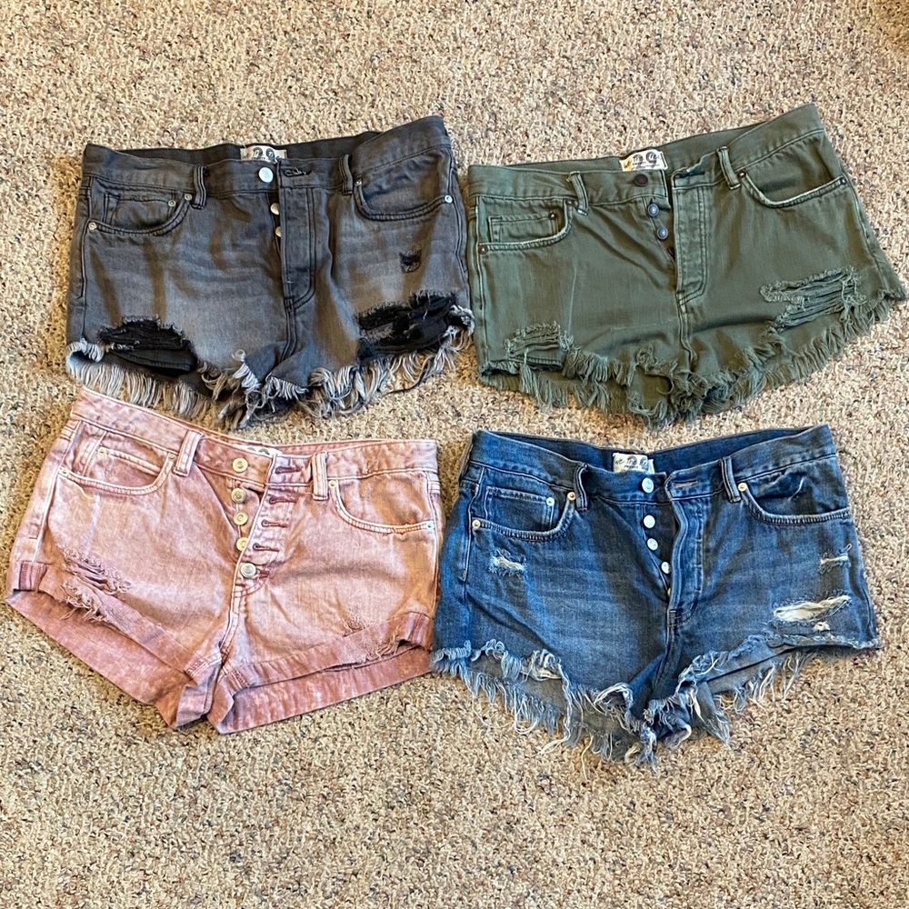 Free People We The Free Good Vibrations Lot of 4 Jean Shorts - Size 29